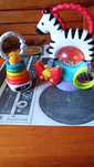 Fisher Price- grzechotki i gryzaki