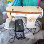Máquina de Costura Singer
