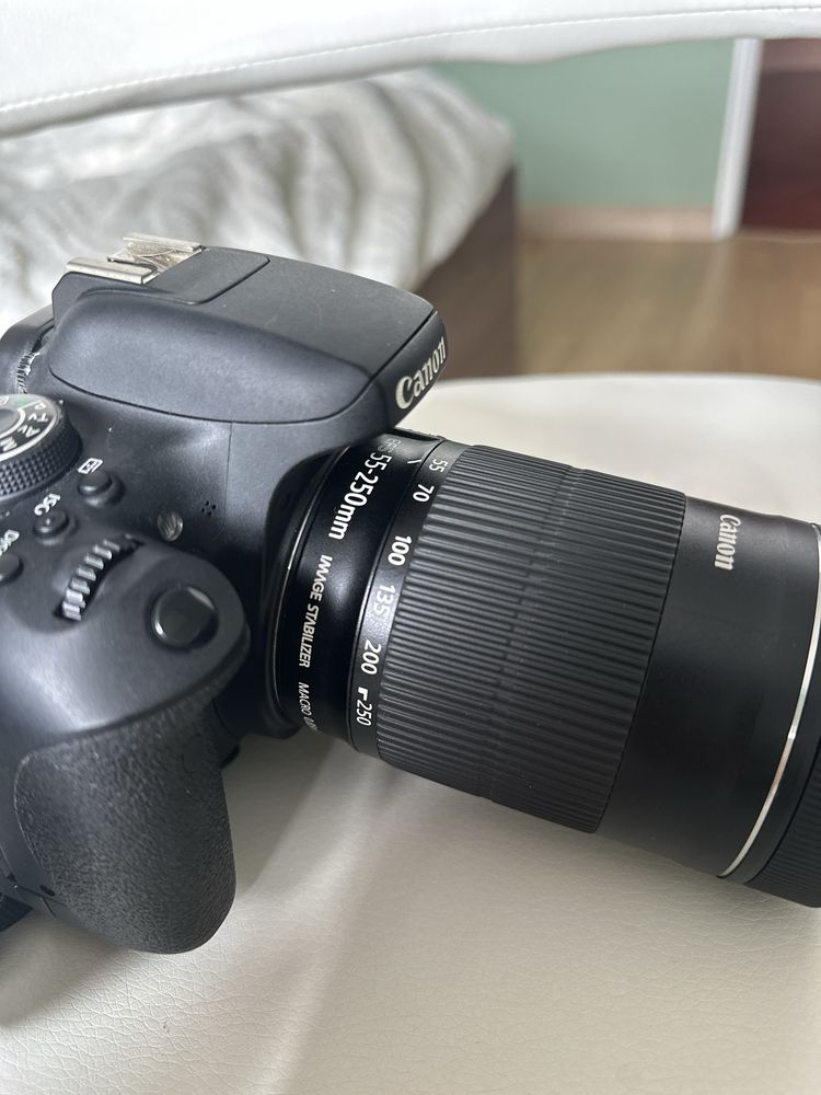 canon 750d Vendo objetiva EF-S 55-250mm IS Macro0.85/2.8ft ou troco