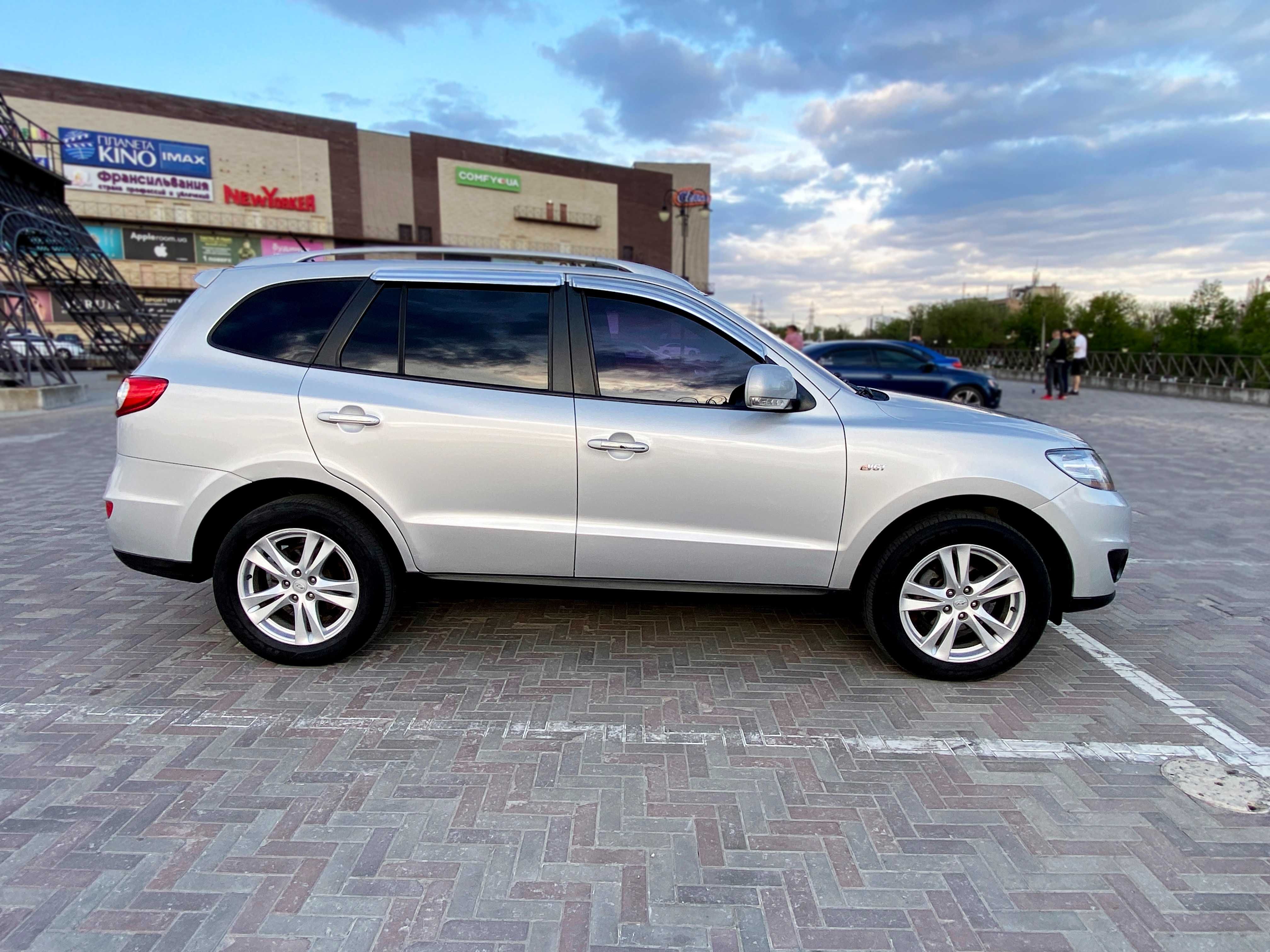 Hyundai Santa Fe 2.0 дизель 2010