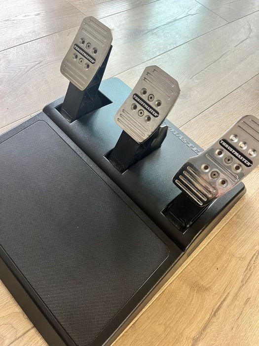 Kierownica Thrustmaster TX Leather Edition + T3PA