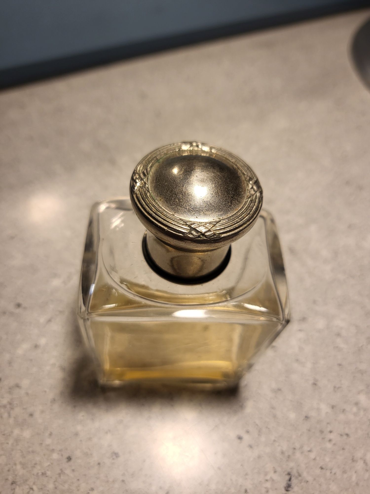 Stara butelka na perfumy