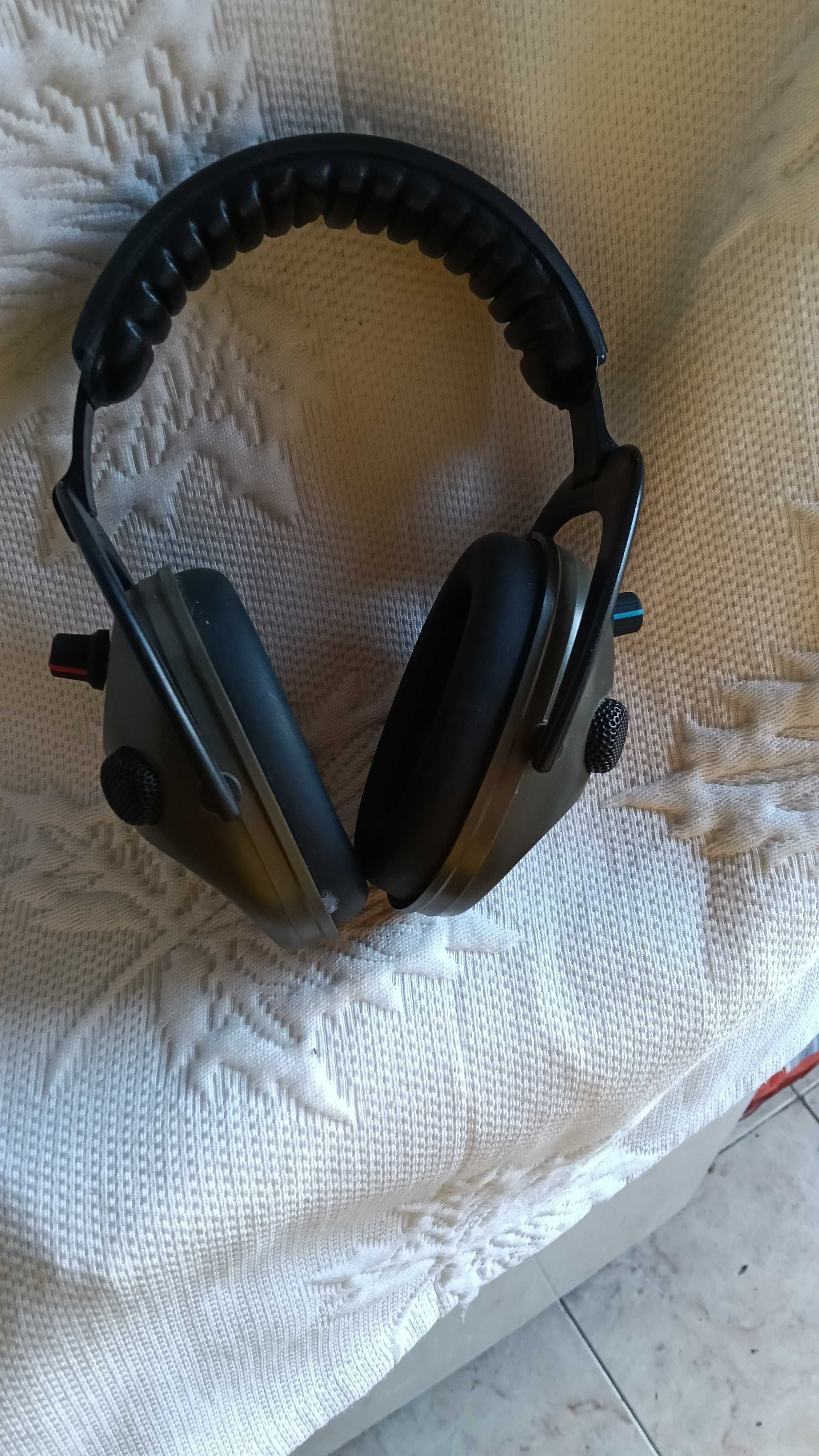Amplificador e abafador de son