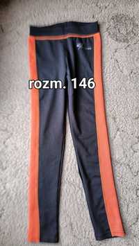 Czarne legginsy sportowe TXM rozm 146