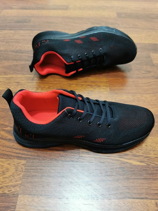 Super Lekkie Wygodne Adidasy Męskie Na Codzień Do Biegania R.43 Czarne