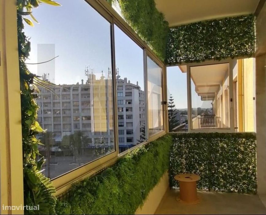 Arrendamento: Apartamento T3 Renovado | prédio com elevador | Av. prin