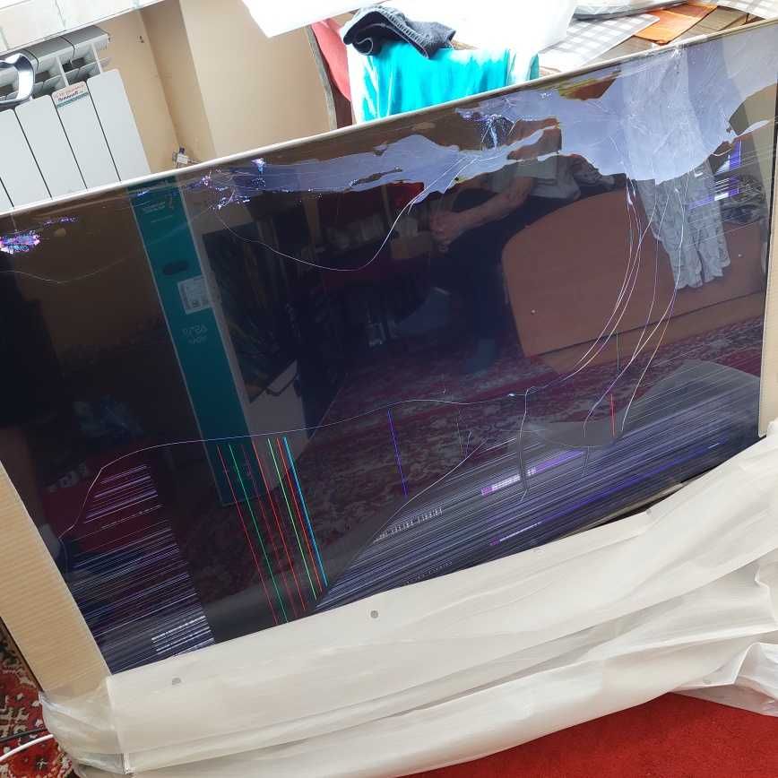 Telewizor Hisense 65U7HQ nowy, uszkodzony!