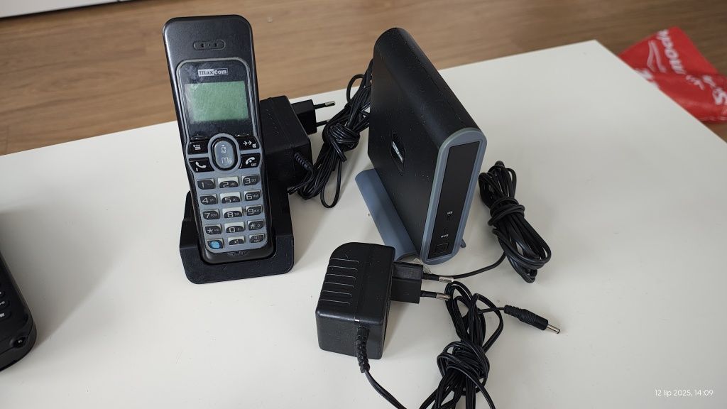 VoIP 2x Bramką Linksys PAP2T oraz 2x Telefon Analogowy