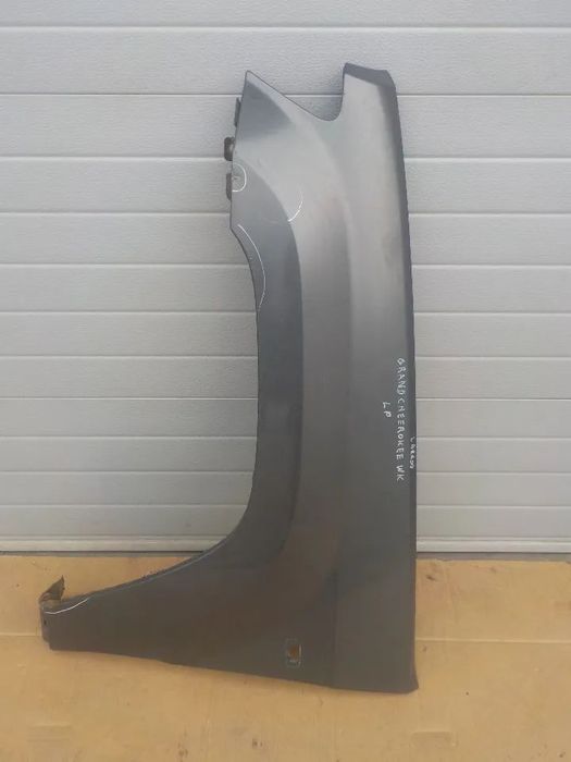 JEEP GRAND CHEROKEE WK BŁOTNIK LEWY PRZÓD