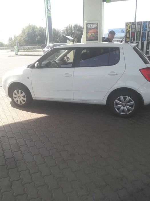 Продам Skoda Fabia 2011 года выпуска