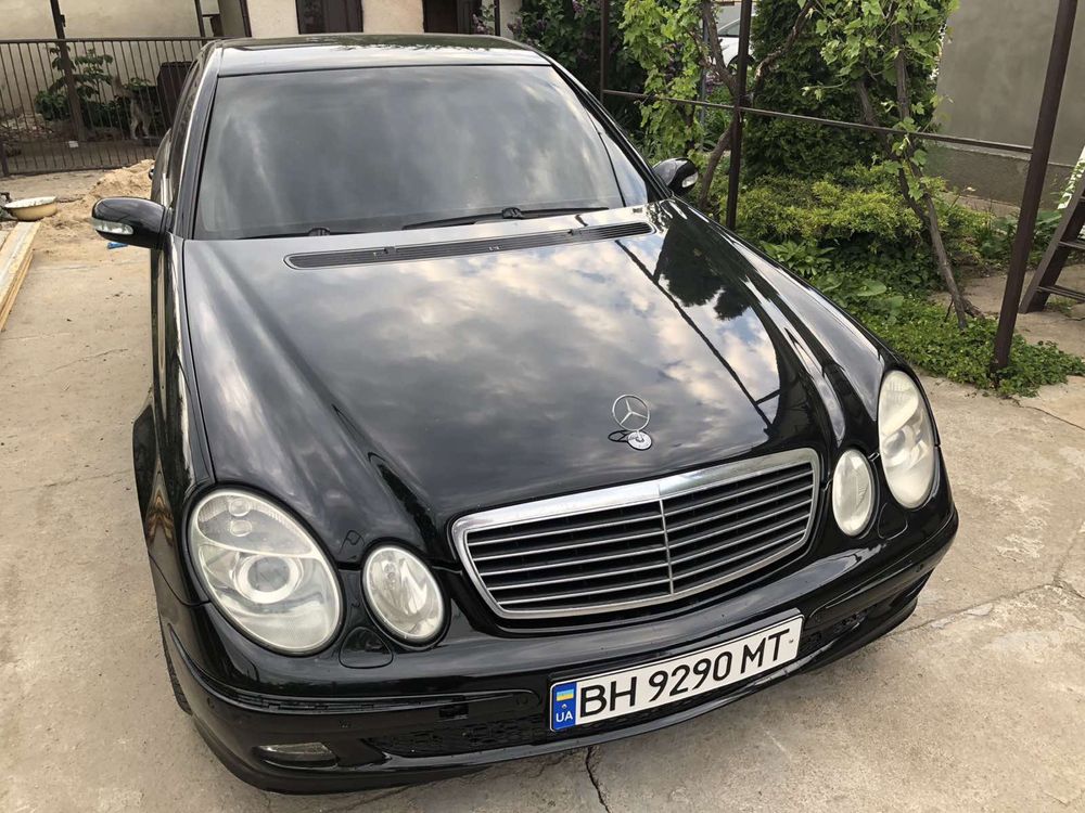 Mercedes bens E320