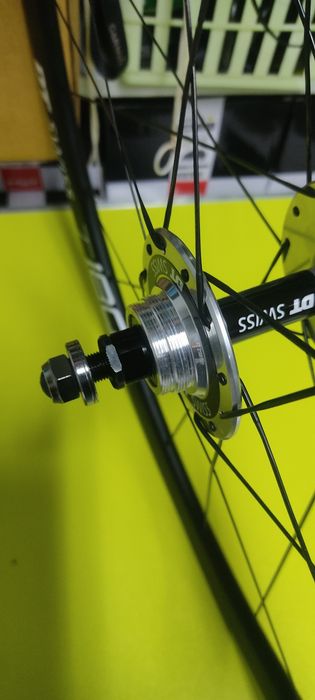 Par de rodas DT Swiss T1800 para Pista