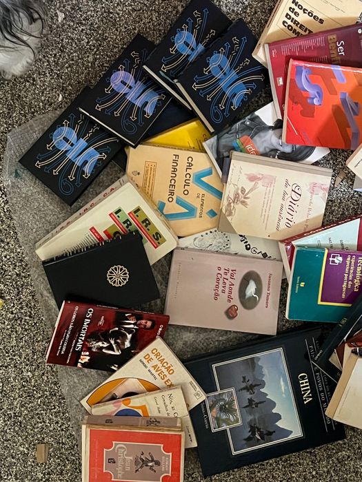 Livros como novos, romance , coleções, estudo…