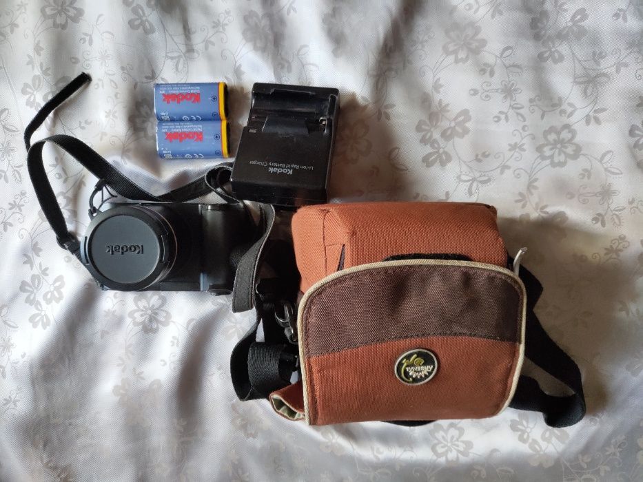 Фотоаппарат Kodak EasyShare Z8612 IS digital camera battery с сумкой