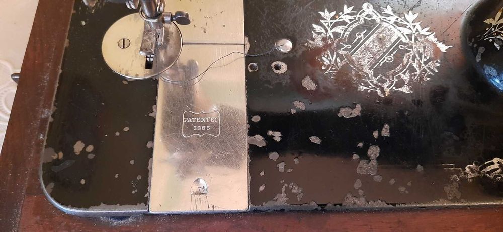 Швейна машинка Singer