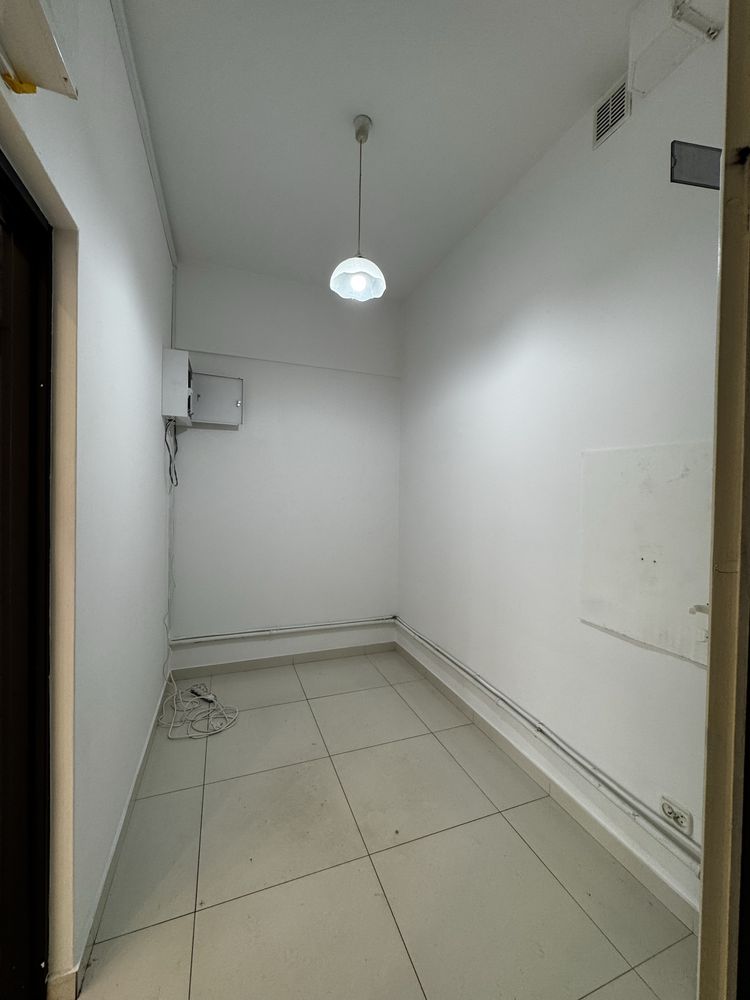 Lokal usługowo handlowy 37m