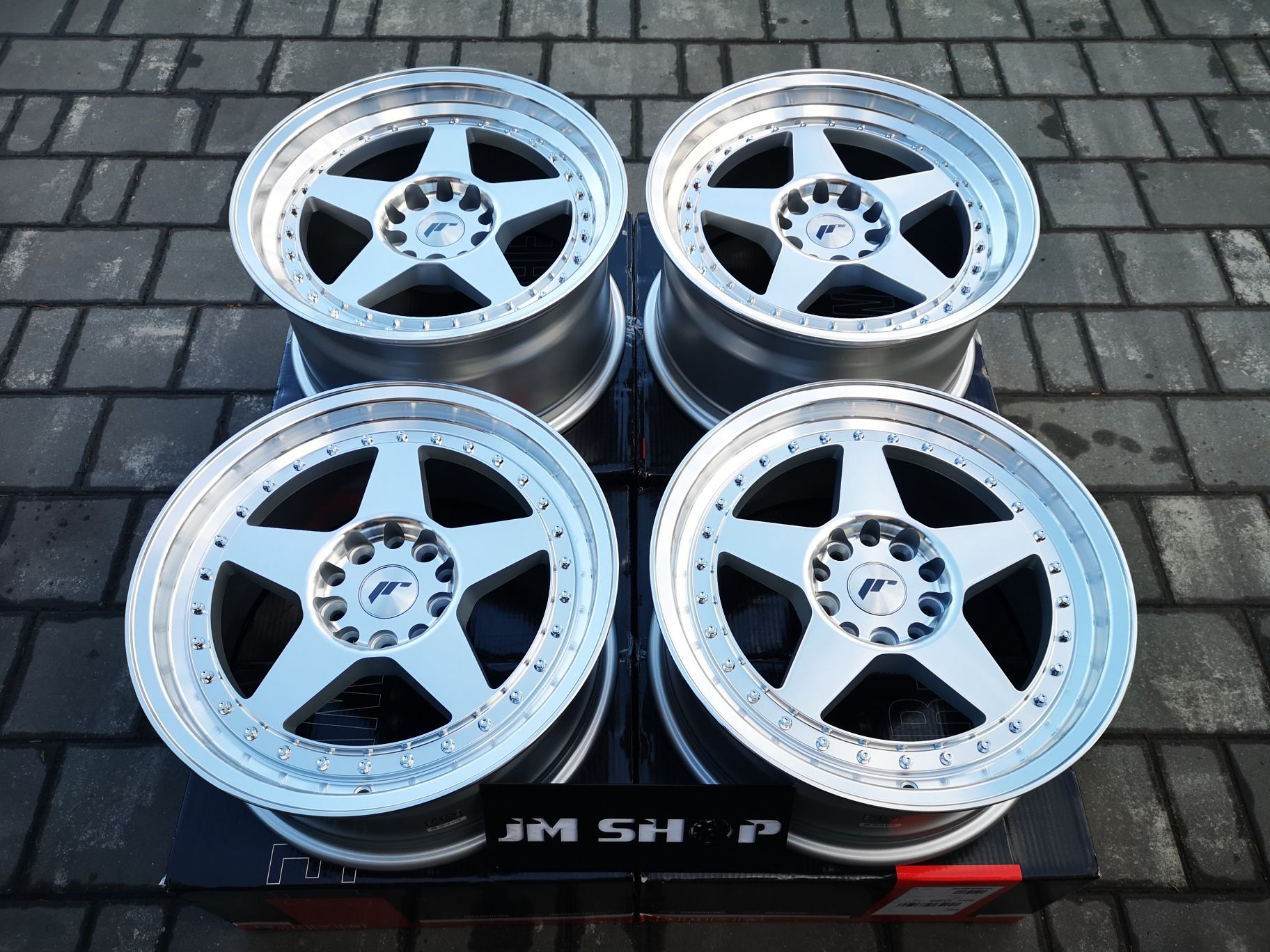 Felgi Japan Racing JR6 17" 5x120 8J 9J 10J BMW E36