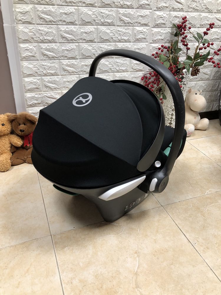 Автокрісло Cybex Aton B2 I-Size Група 0+/1 (0-13 кг)