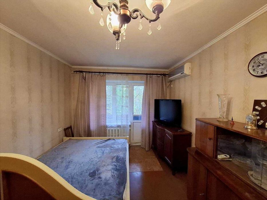 Продам 2 комнатную квартиру на Рабочей