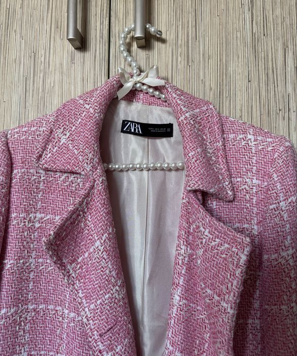 Jesienny płaszcz Zara różowy w krate S