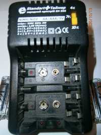 Зарядний пристрій EH 505 для пальчик , мініпальчикових акам.  та Крон