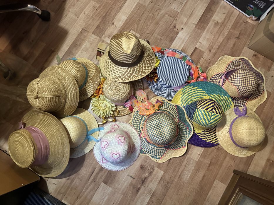 Kapelusze słomiane zestaw 12 szt