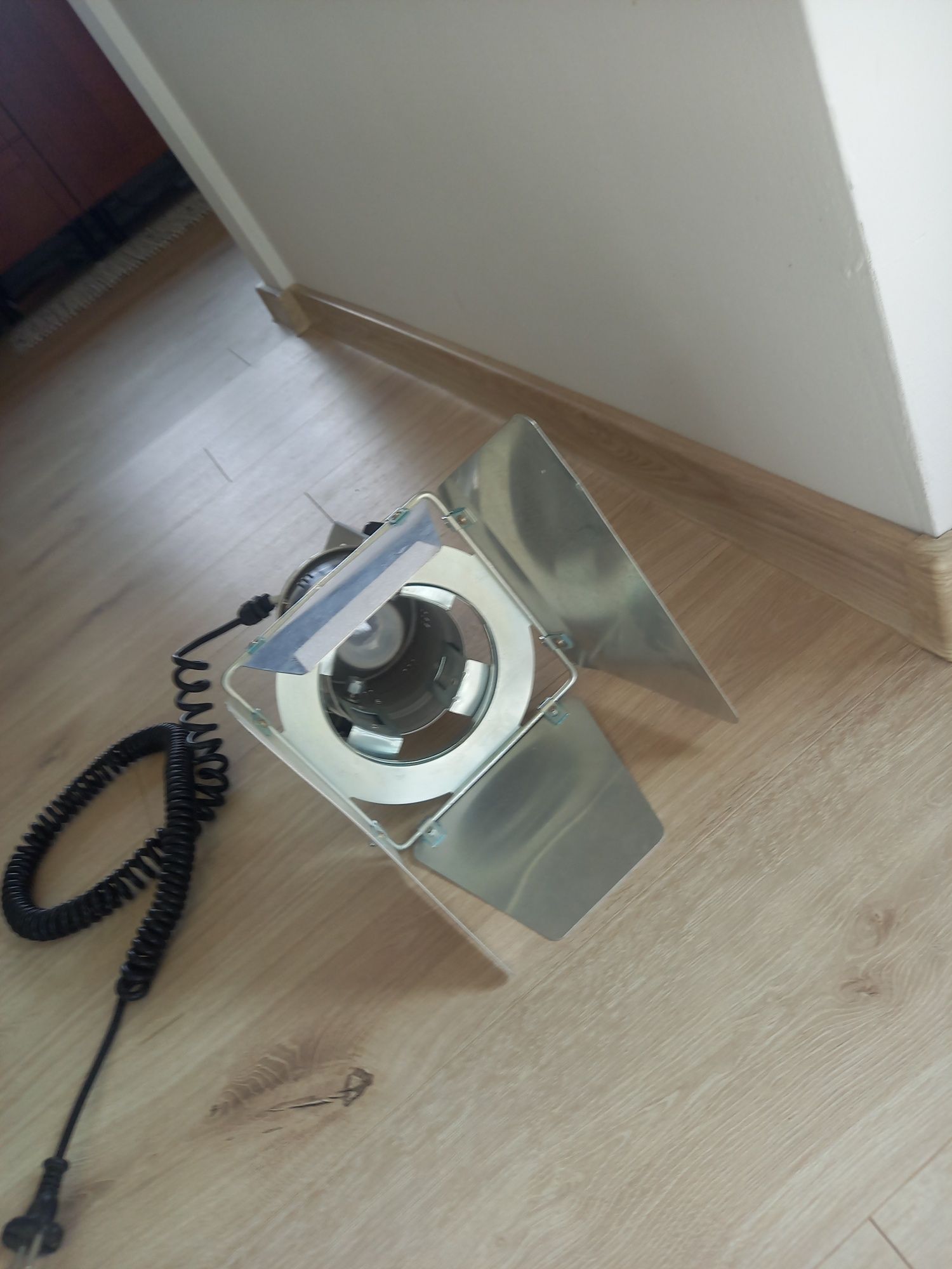 Lampa indrustialna