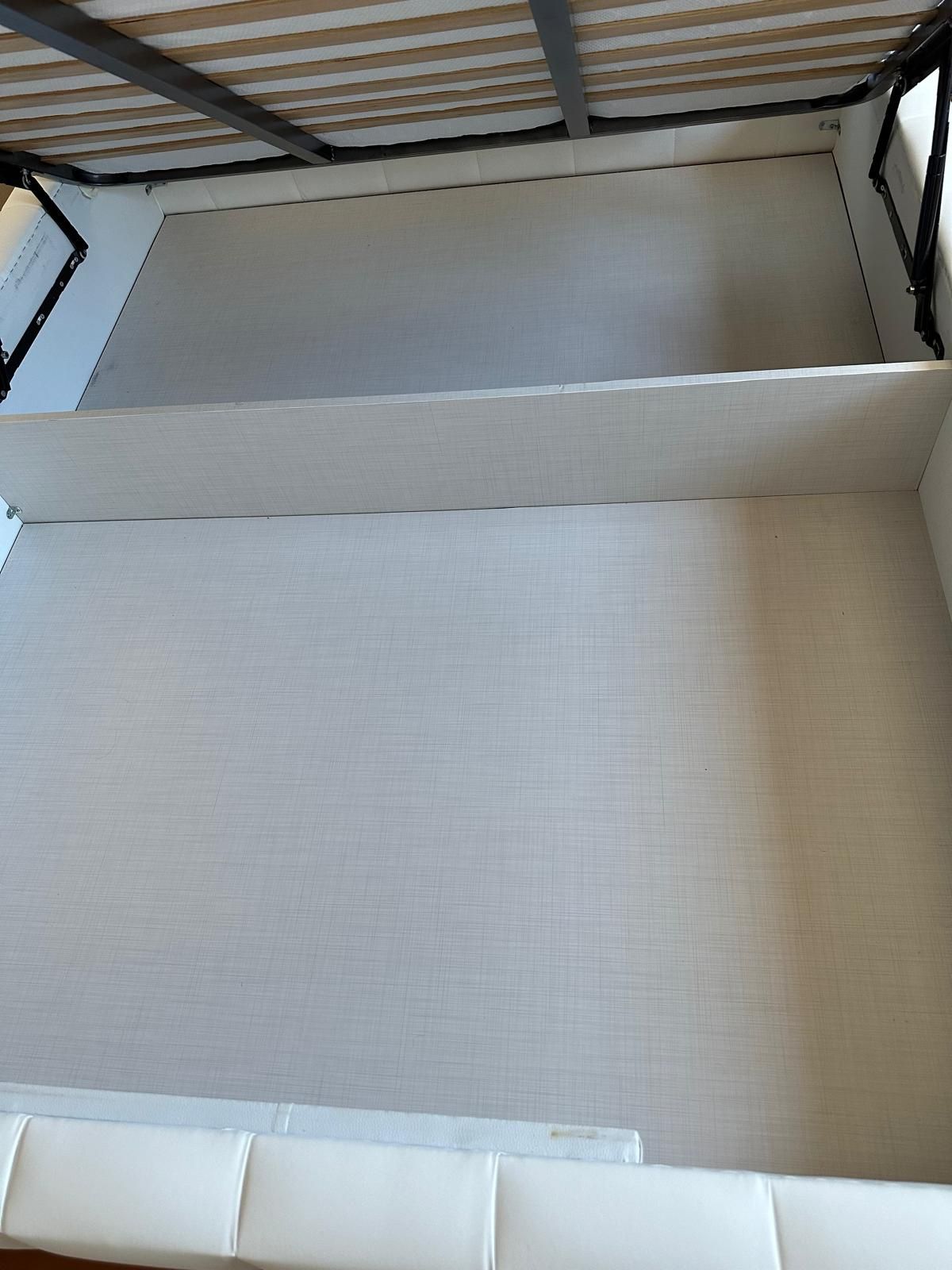 Cama de casal com colchão
