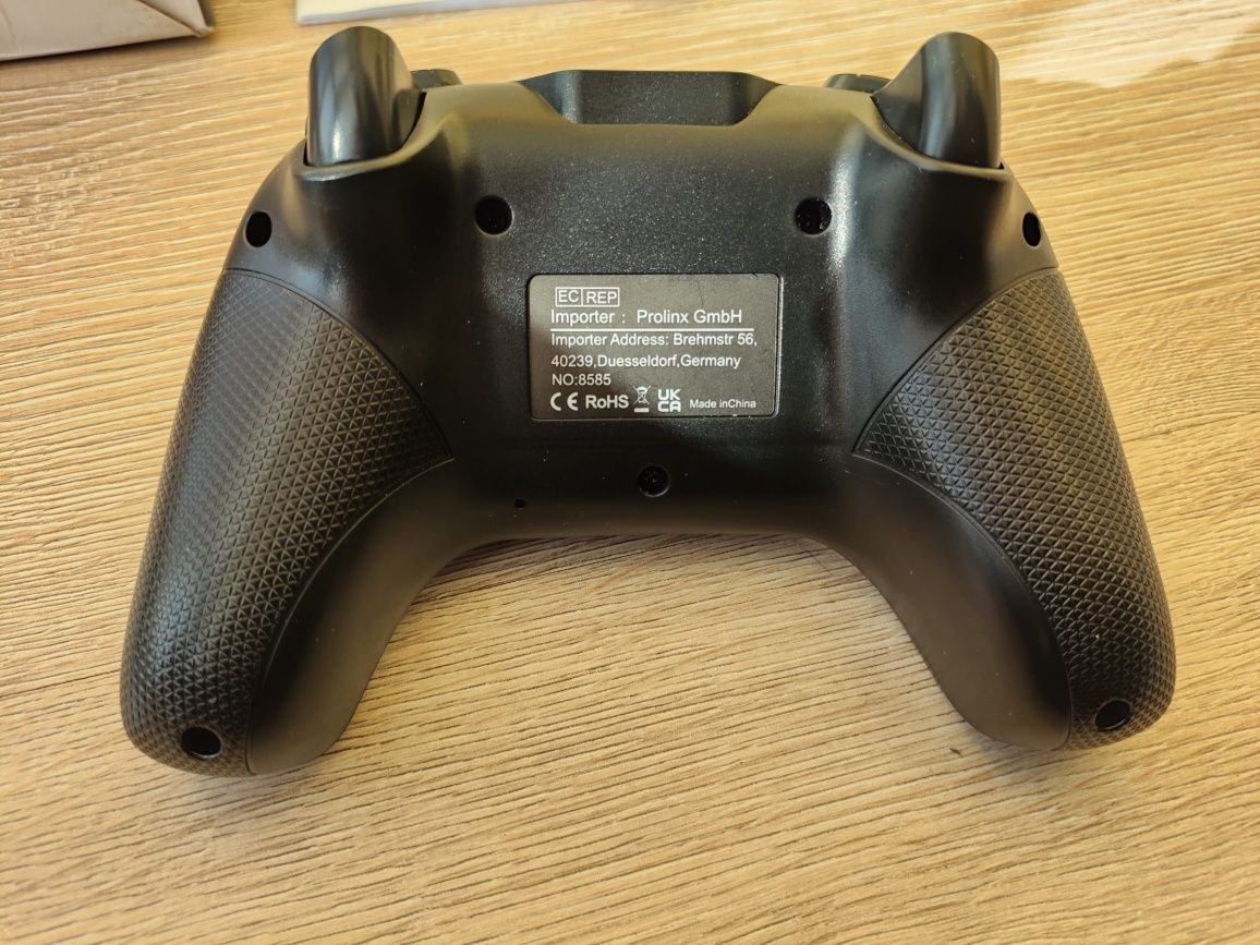 Новий геймпад для пк і nintendo switch