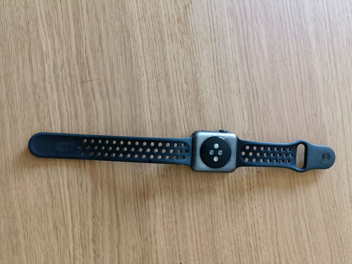 Apple Watch serie 3 - ecrã avariado