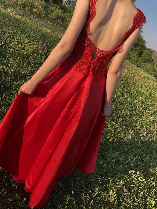 Випускна сукня)))