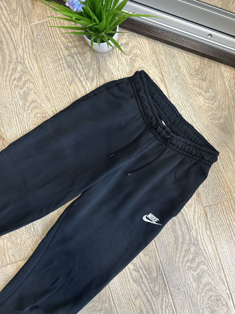 Спортивні штани nike