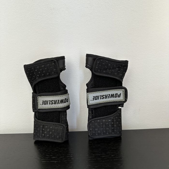 Protetor de pulsos, cotoveleiras e joelheiras