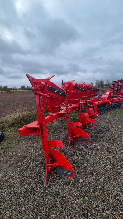 Pług obrotowy POM 4 skibowy 3+1 stal borowa automatyczna belka od ręki