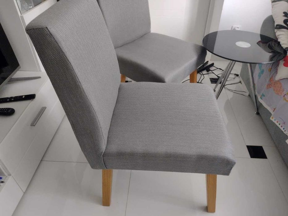 Krzesła tapicerowane – szare nowe