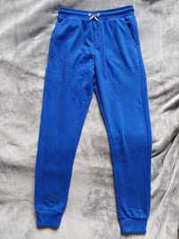 Spodnie dresowe r. 164 CoolClub