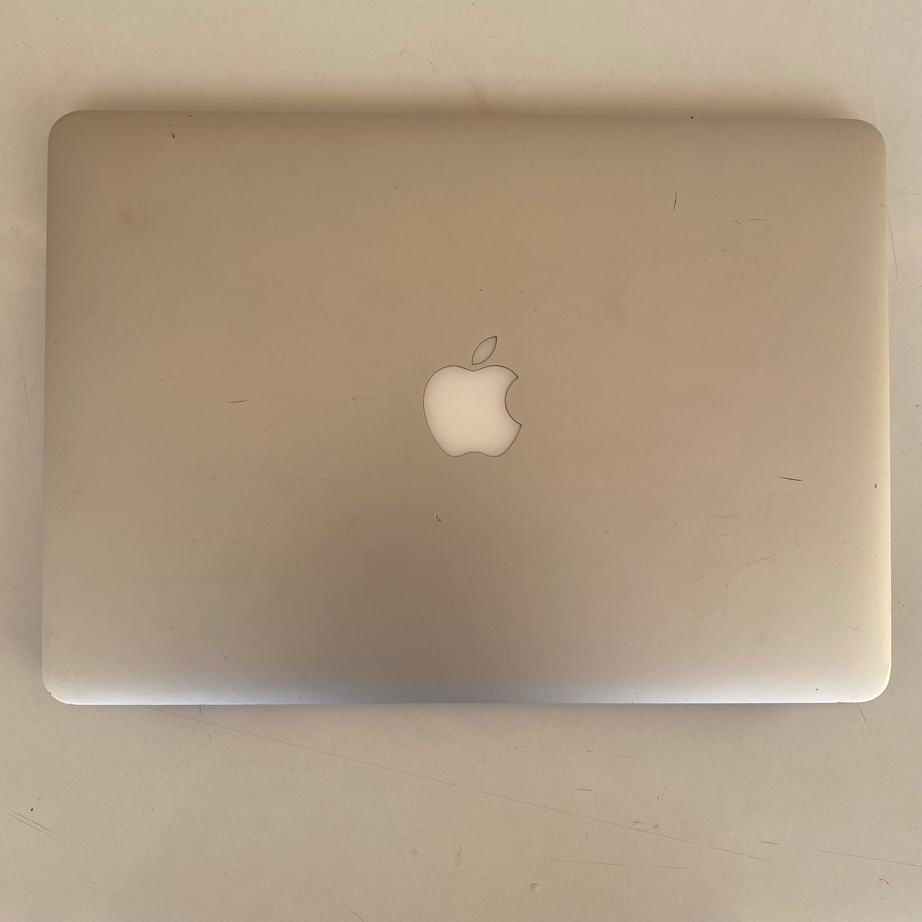 Computador portátil MacBook AIR A1466 ano 2015