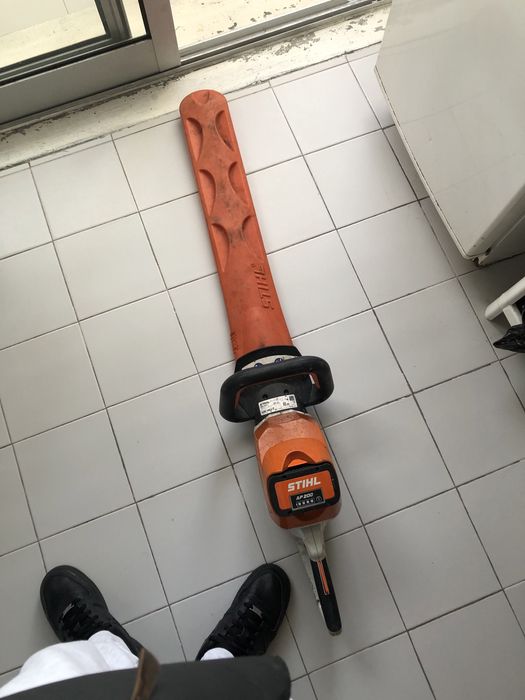 Maquinas sthil  como novo