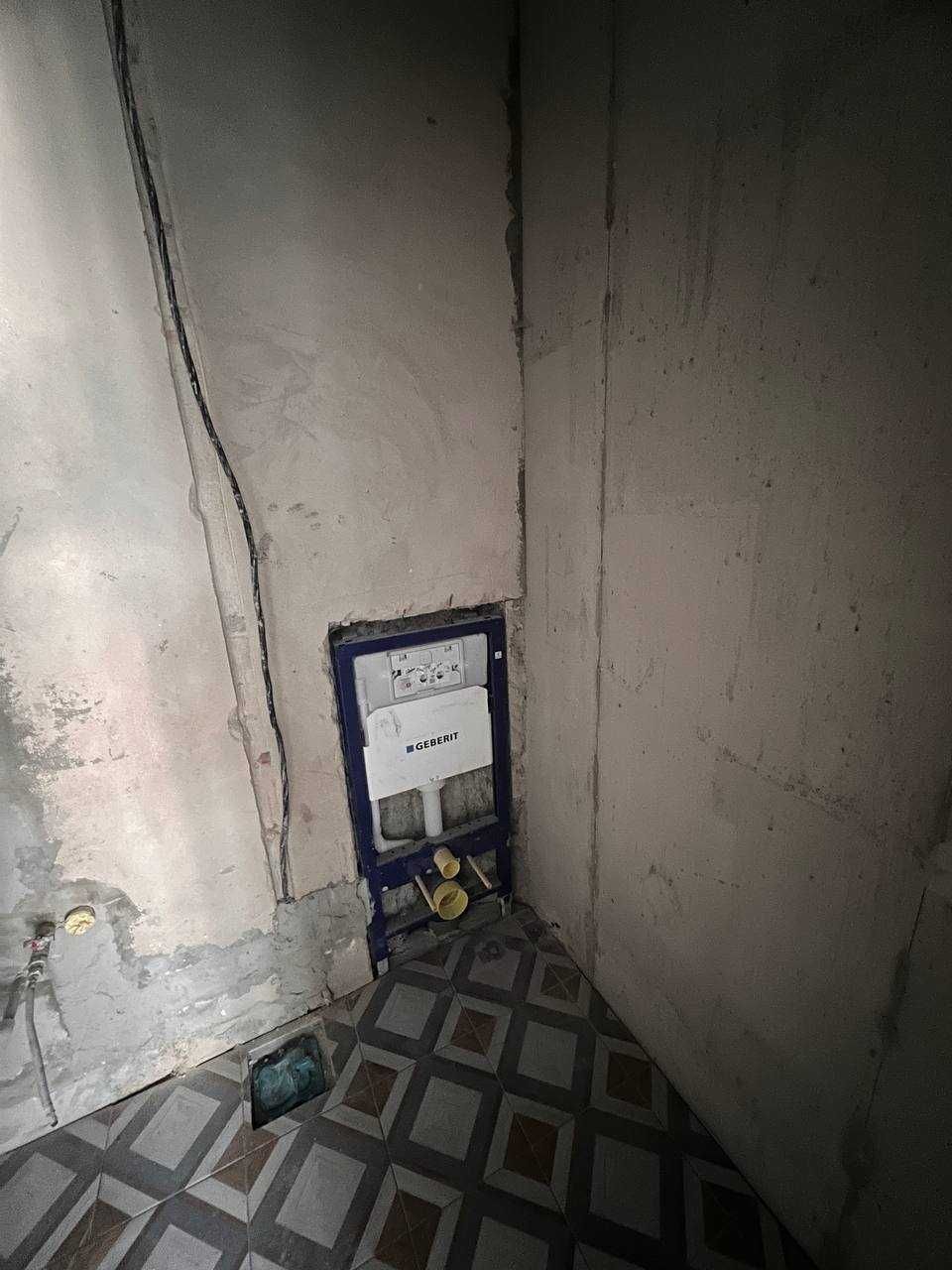 Продаж 2х фасадних приміщень площею 42 м2 за 26500$