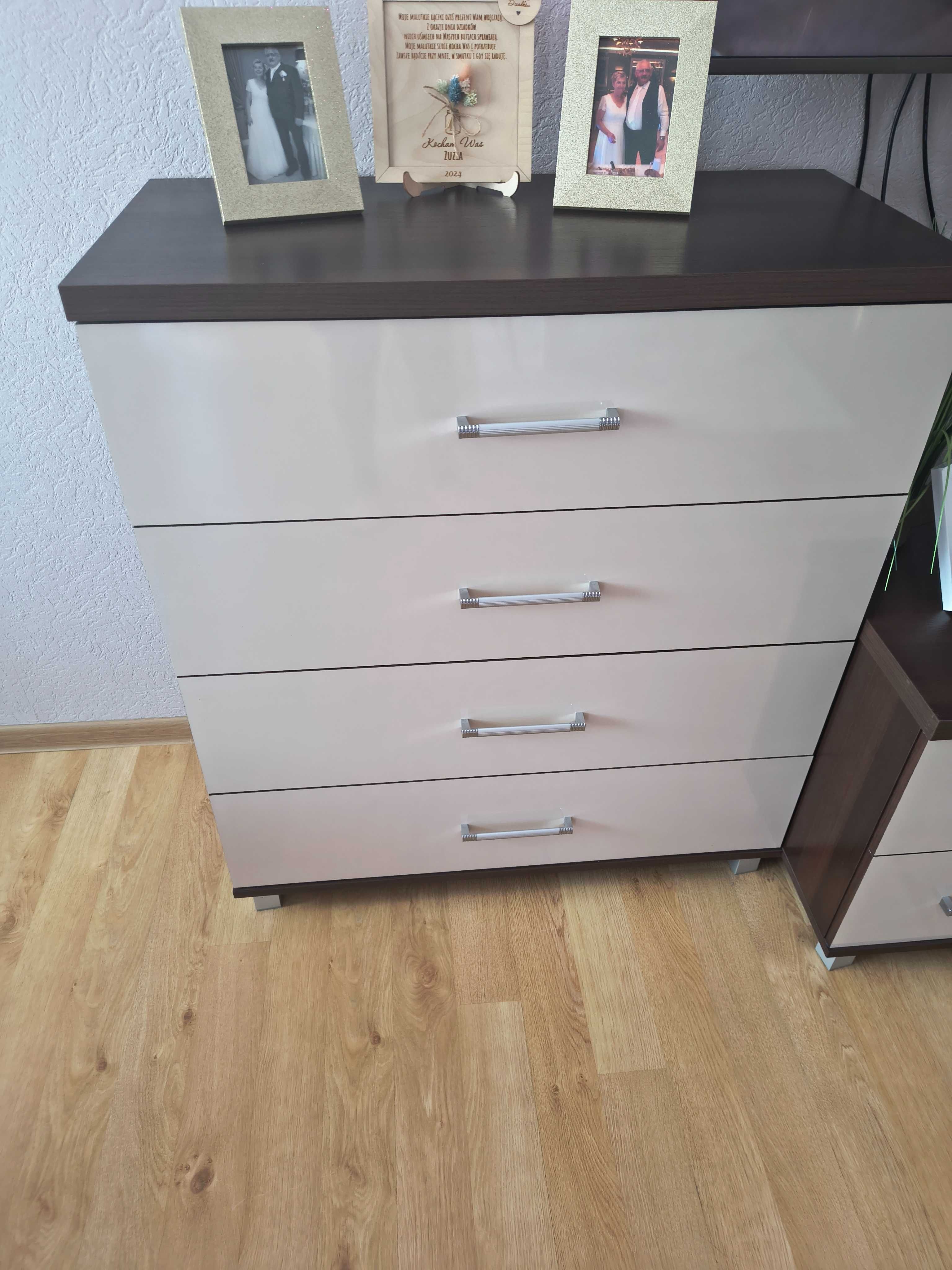 Meble do salonu w bardzo dobrym stanie