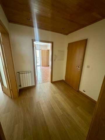 Arrenda-se T3 no centro Bragança c/ garagem