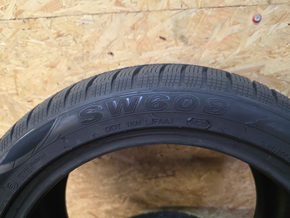 Nowe Opony Zimowe Trazano SW608 185/60/15 88H M+S