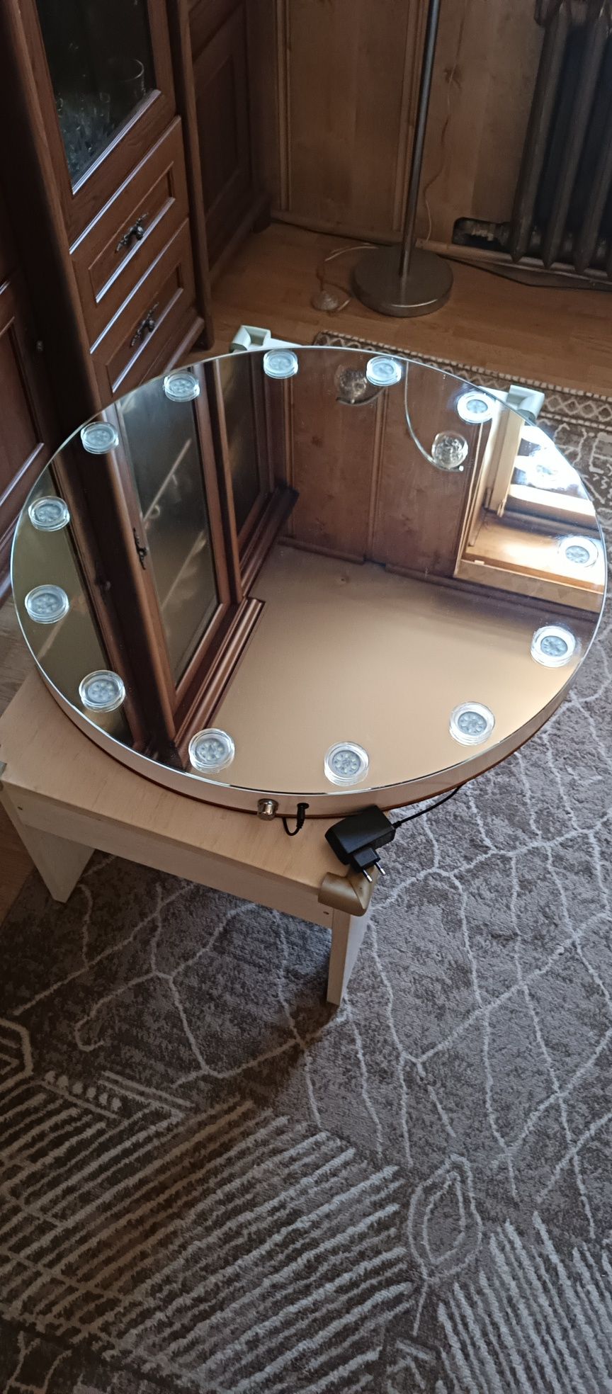 Lustro LED z ściemniaczem 80cm
