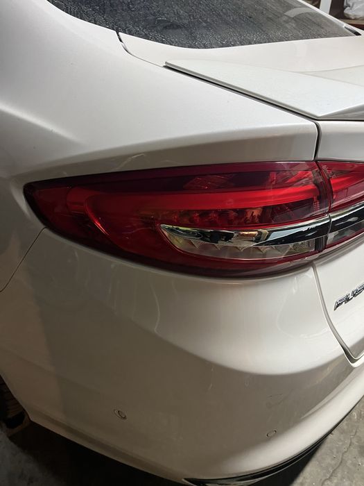 Ford Fusion Titanium задние фонари LED