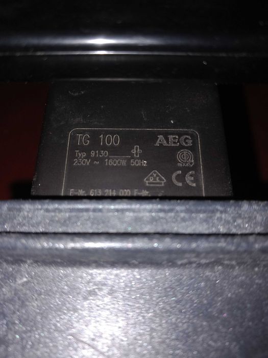 2 Grelhadores eléctricos, AEG e FLAMA