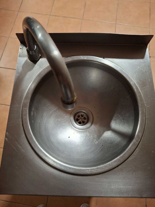 Lavatório de mãos para hotelaria
