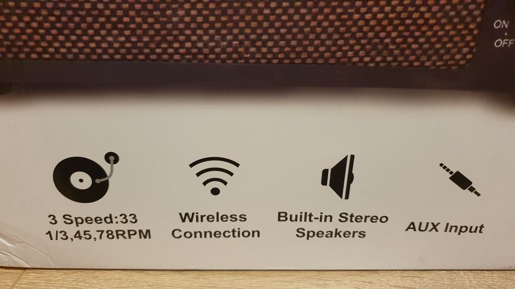 Gramofon, adapter, głośnik, retro