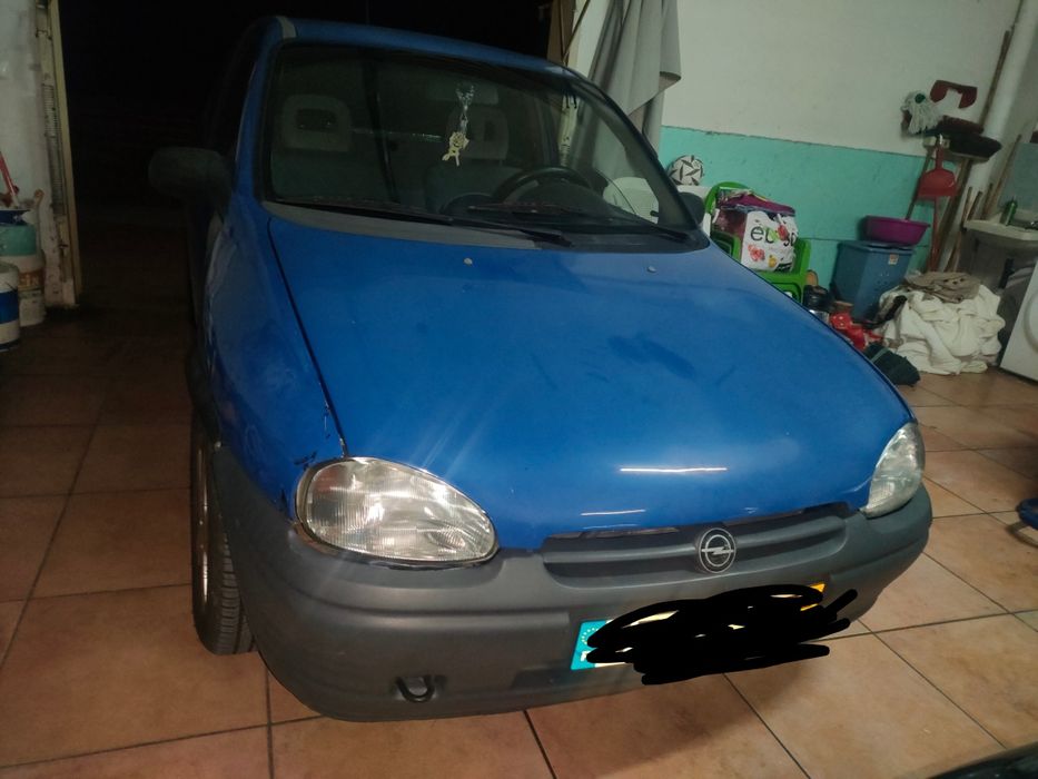 Opel Corsa ano1995 15D Isuzu 5lugares