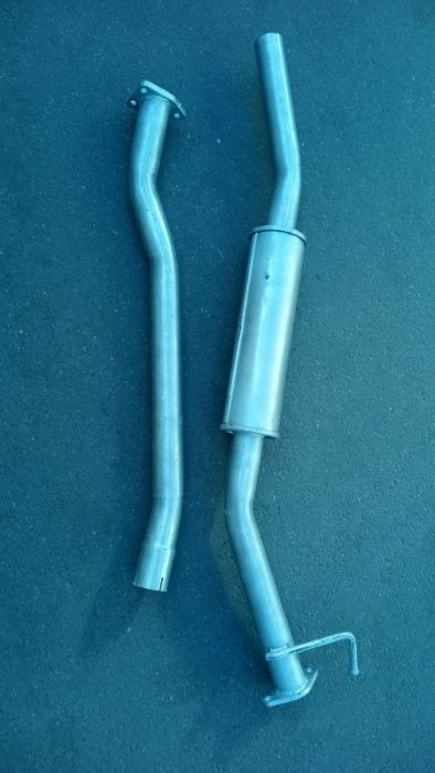 Резонатор центр. Мицубиши Мицубиси Грандис 2,4 Mitsubishi Grandis 2.4.