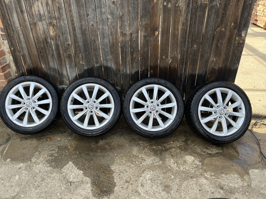Felgi Aluminiowe 17” z oponami zimowymi, oryginslne Vw